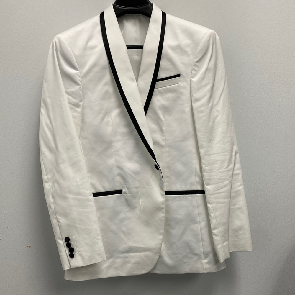 A J. Ferrar 40Reg white dinner jacket